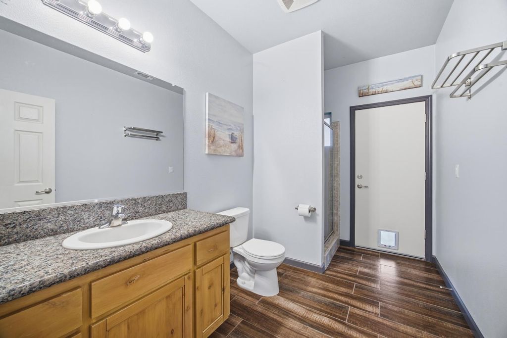 Image 21 of property listing at 36685 Avenue 15, Madera, CA 93636