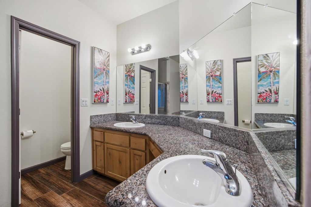 Image 30 of property listing at 36685 Avenue 15, Madera, CA 93636