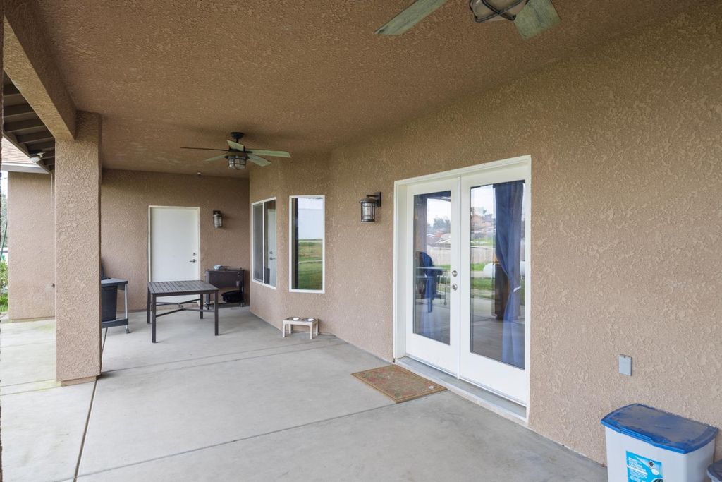 Image 33 of property listing at 36685 Avenue 15, Madera, CA 93636