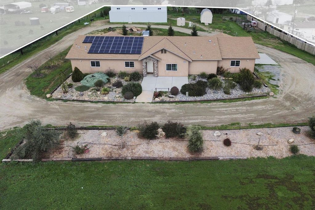 Image 50 of property listing at 36685 Avenue 15, Madera, CA 93636