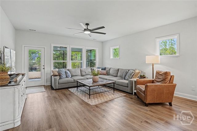 289 Heron Creek Drive, Richmond Hill, GA 31324