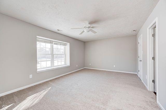 2102 Yosemite Drive, Lebanon, IN 46052