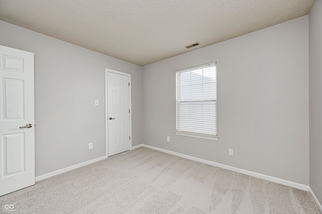 2102 Yosemite Drive, Lebanon, IN 46052