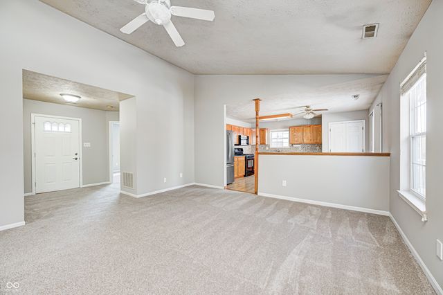 2102 Yosemite Drive, Lebanon, IN 46052