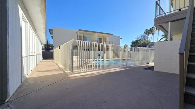 4917 N 73rd Street Apt 17, Scottsdale, AZ 85251