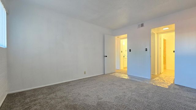 4917 N 73rd Street Apt 17, Scottsdale, AZ 85251
