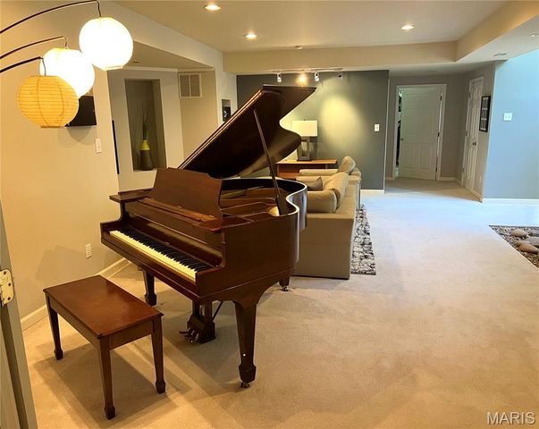 765 Turrentine Trail, Creve Coeur, MO 63141