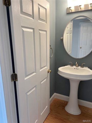 765 Turrentine Trail, Creve Coeur, MO 63141