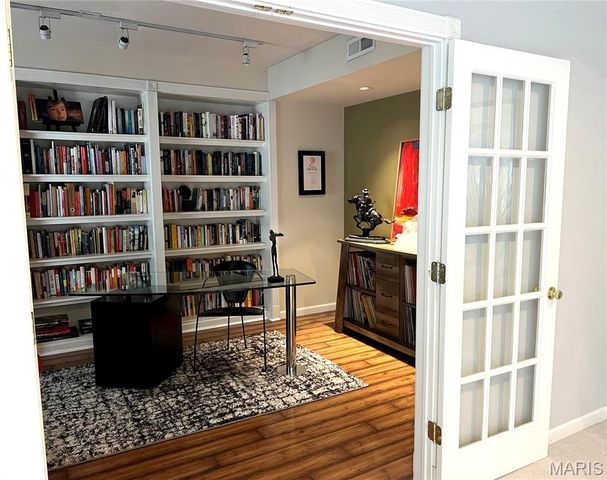 765 Turrentine Trail, Creve Coeur, MO 63141