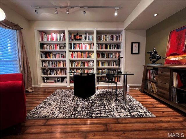 765 Turrentine Trail, Creve Coeur, MO 63141