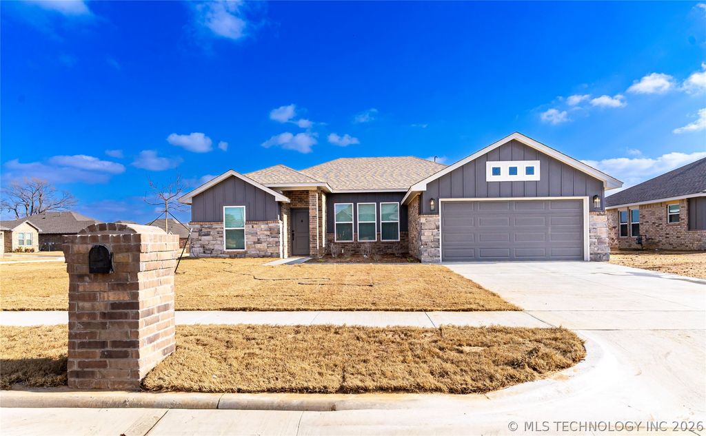 103 S 26th Street, Collinsville, OK 74021