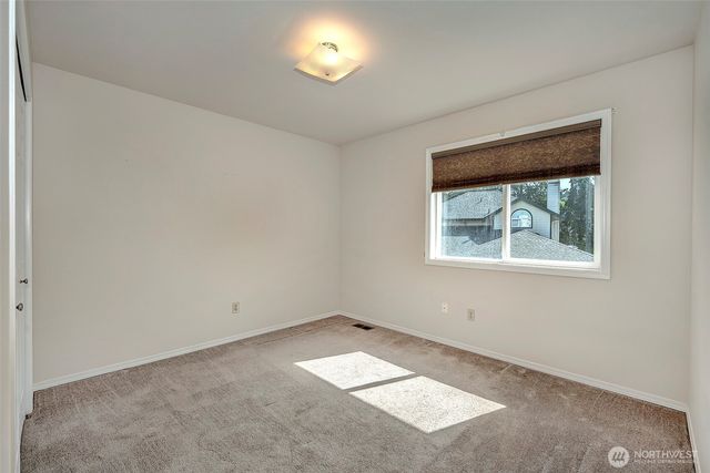 637 Washington Place SW, Mukilteo, WA 98275