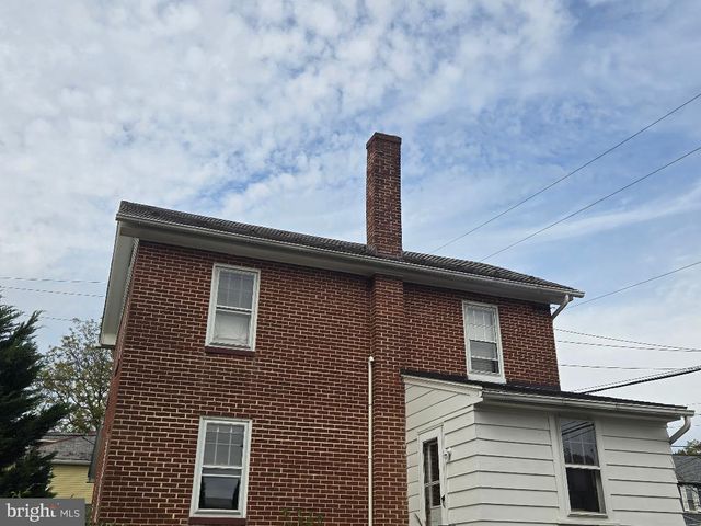 201 S BARBARA ST, Mount Joy, PA 17552