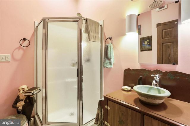 1052 OPEQUON LN, Kearneysville, WV 25430