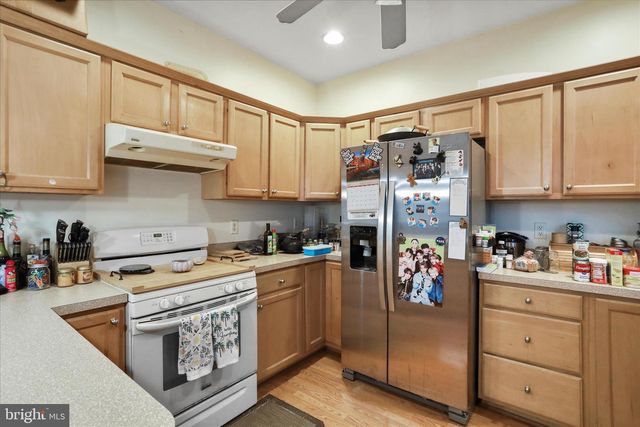 1052 OPEQUON LN, Kearneysville, WV 25430