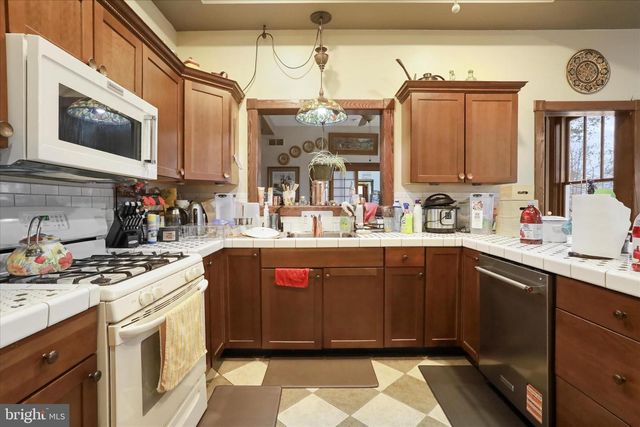 1052 OPEQUON LN, Kearneysville, WV 25430