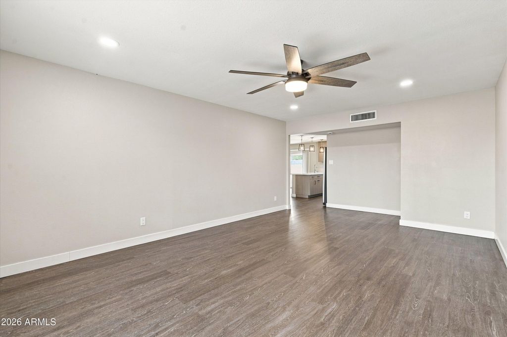 1726 E EL PARQUE Drive, Tempe, AZ 85282 — photo 3