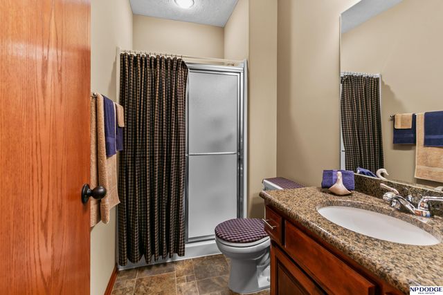 16318 R Street, Omaha, NE 68135
