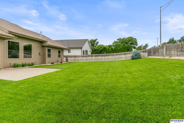 16318 R Street, Omaha, NE 68135