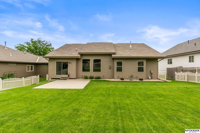 16318 R Street, Omaha, NE 68135