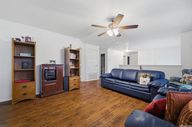 2450 Rogers Loop, San Antonio, TX 78258