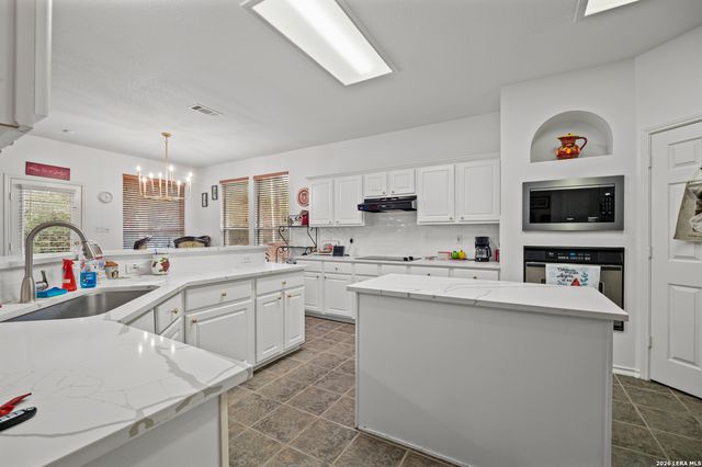 2450 Rogers Loop, San Antonio, TX 78258