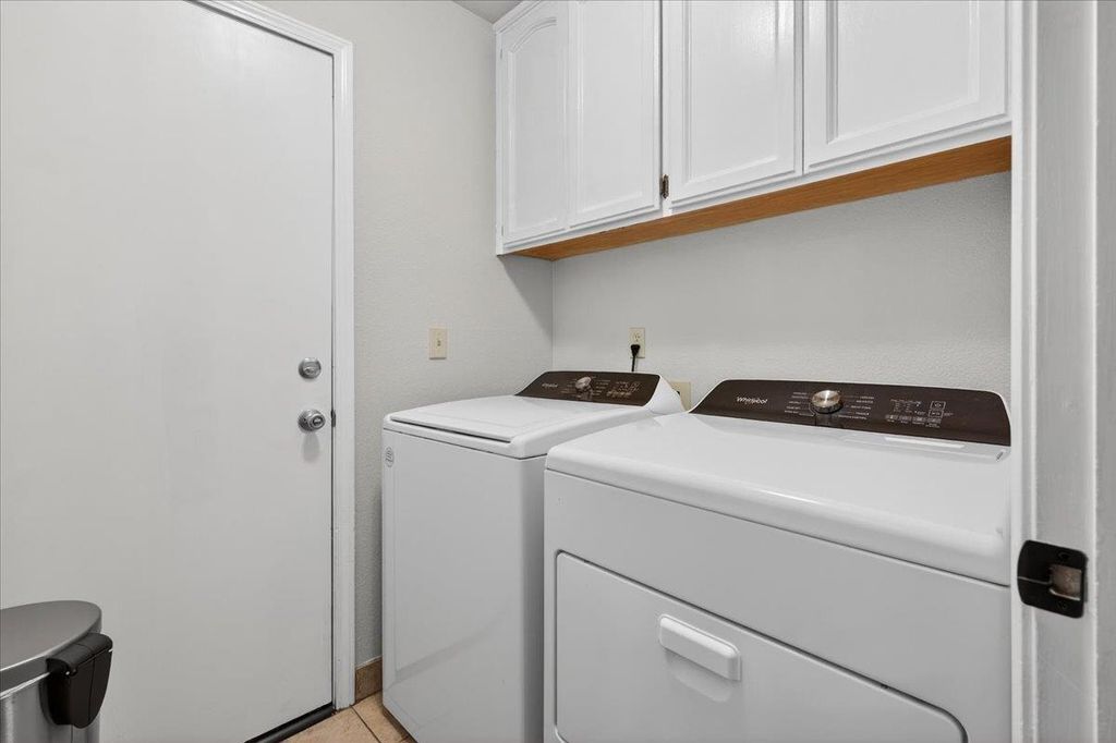 Image 26 of property listing at 8416 N Sharon Avenue, Fresno, CA 93720