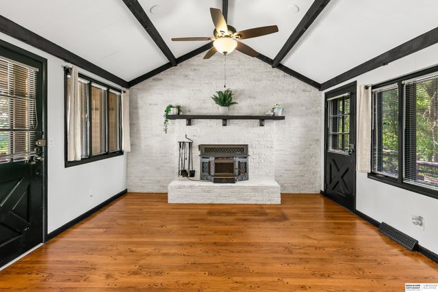 2006 Harlan Drive, Bellevue, NE 68005