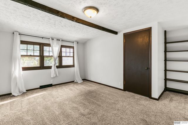 2006 Harlan Drive, Bellevue, NE 68005