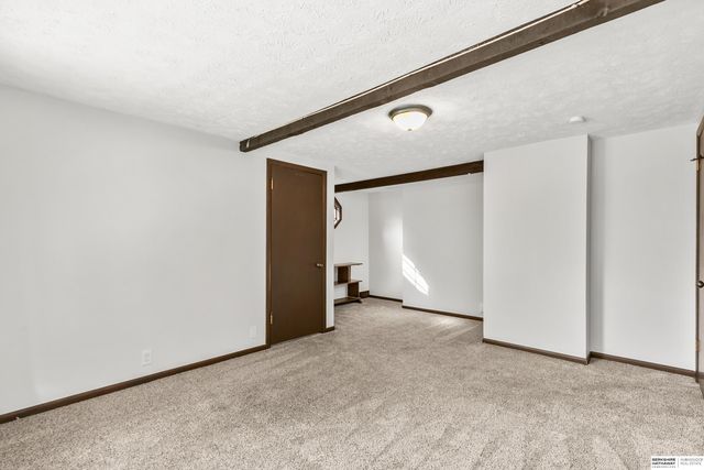 2006 Harlan Drive, Bellevue, NE 68005