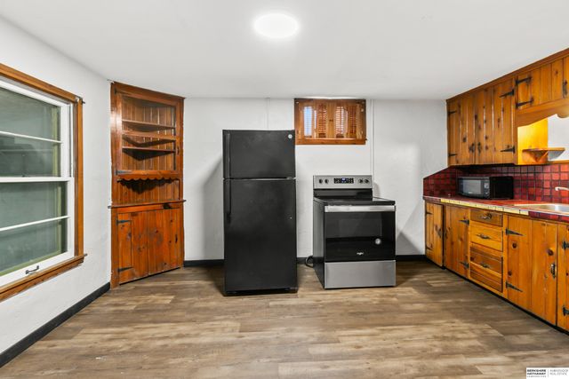 2006 Harlan Drive, Bellevue, NE 68005