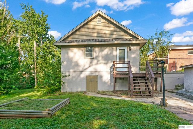 2006 Harlan Drive, Bellevue, NE 68005