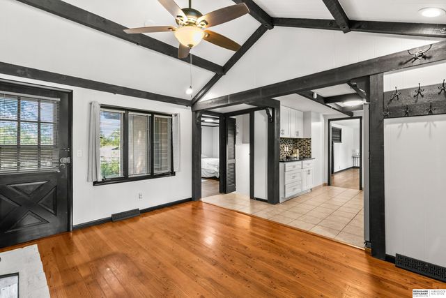 2006 Harlan Drive, Bellevue, NE 68005
