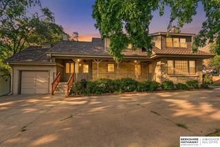 2006 Harlan Drive, Bellevue, NE 68005