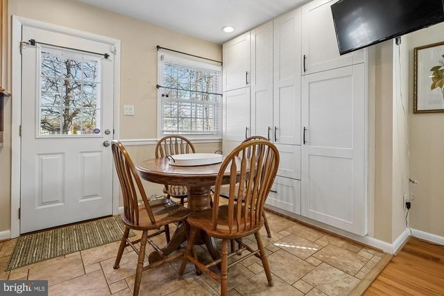 8435 CHERRY VALLEY LN, Alexandria, VA 22309