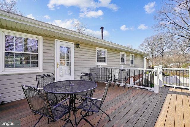 8435 CHERRY VALLEY LN, Alexandria, VA 22309