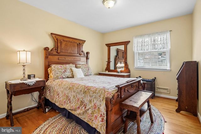 8435 CHERRY VALLEY LN, Alexandria, VA 22309