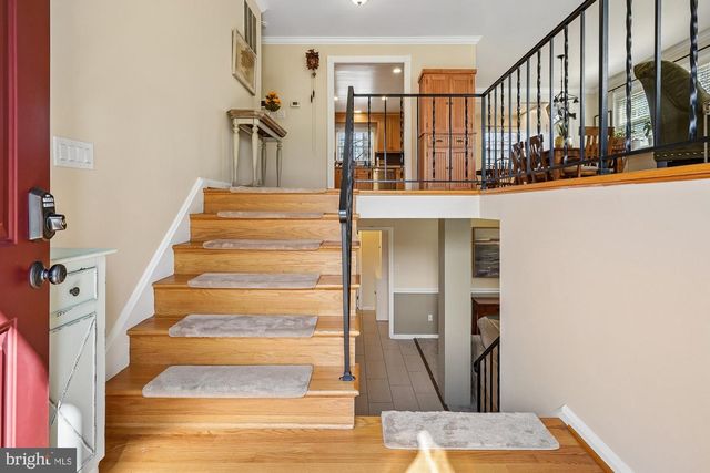 8435 CHERRY VALLEY LN, Alexandria, VA 22309