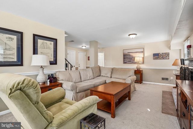 8435 CHERRY VALLEY LN, Alexandria, VA 22309