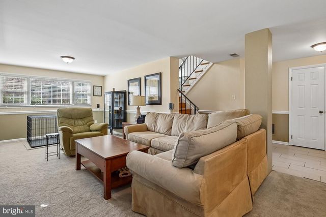 8435 CHERRY VALLEY LN, Alexandria, VA 22309