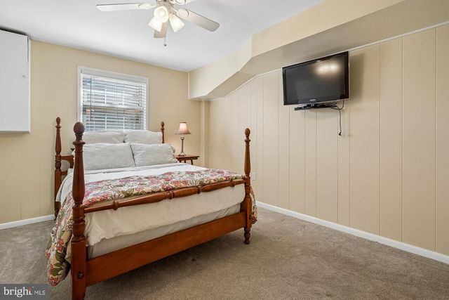 8435 CHERRY VALLEY LN, Alexandria, VA 22309