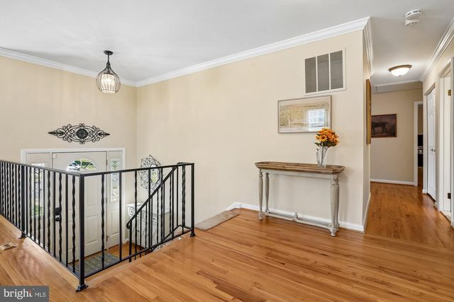 8435 CHERRY VALLEY LN, Alexandria, VA 22309