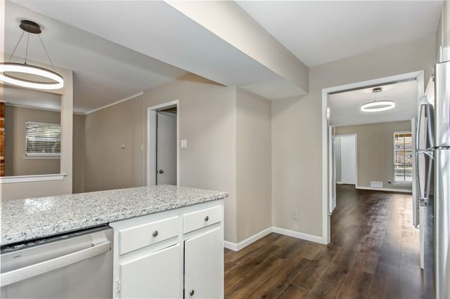 7551 BRENTCOVE Circle, Dallas, TX 75214