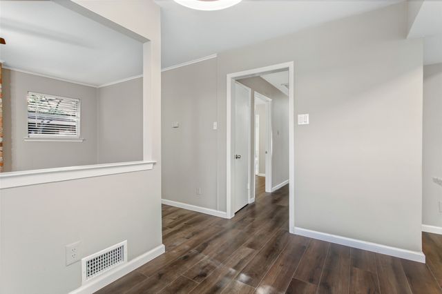 7551 BRENTCOVE Circle, Dallas, TX 75214