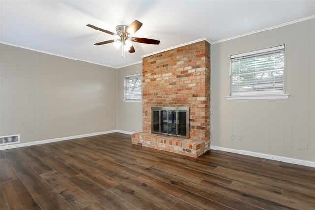 7551 BRENTCOVE Circle, Dallas, TX 75214