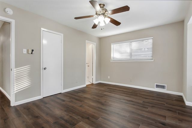 7551 BRENTCOVE Circle, Dallas, TX 75214