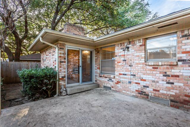 7551 BRENTCOVE Circle, Dallas, TX 75214