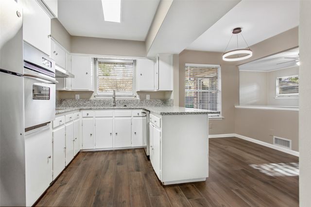 7551 BRENTCOVE Circle, Dallas, TX 75214