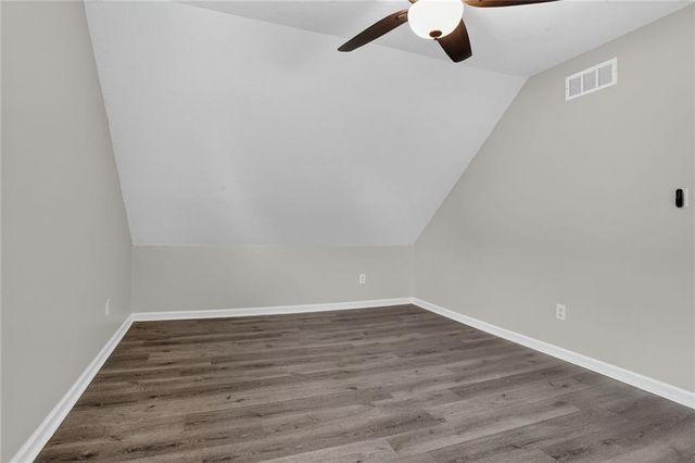 228 Deerfield Lane, Lawrence, KS 66049
