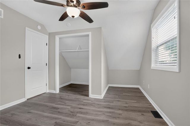 228 Deerfield Lane, Lawrence, KS 66049